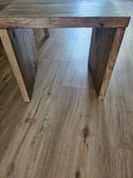 Table de nuit en bois massif, Maison & Meubles, Enlèvement, Utilisé, Bois