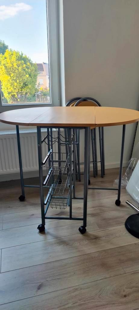 Stijlvolle inklapbare tafel, Huis en Inrichting, Barren, Zo goed als nieuw, Ophalen