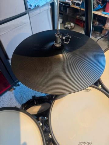 Roland digitaal Hi-Hat, VH 14 D beschikbaar voor biedingen