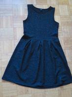 Robe noire brillante Kiabi 146, Enfants & Bébés, Kiabi, Robe ou Jupe, Enlèvement ou Envoi, Utilisé