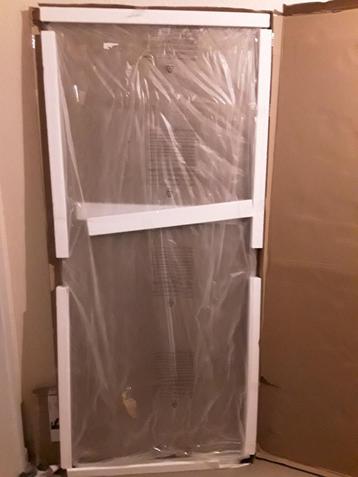 Badkamer inloop douche wand beschikbaar voor biedingen