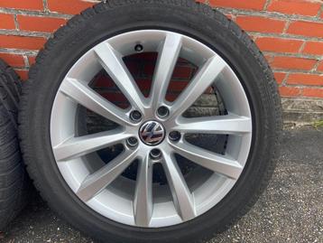 Originele 17" Volkswagen velgen met winterbanden (Passat B7) beschikbaar voor biedingen