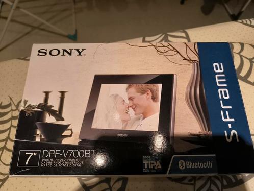 Sony Digital Photo Frame DPF-V700BT, Audio, Tv en Foto, Foto | Digitale fotokaders, Zo goed als nieuw, Ophalen of Verzenden