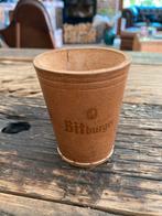 Lederen dobbelbeker - Bitburger bitte ein bit - dobbelstenen, Verzamelen, Ophalen of Verzenden, Zo goed als nieuw