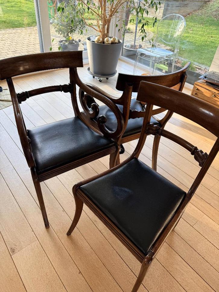8 chaises anciennes en acajou, dont 2 à dossier sculpté, Antiquités & Art, Antiquités | Meubles | Chaises & Canapés, Enlèvement