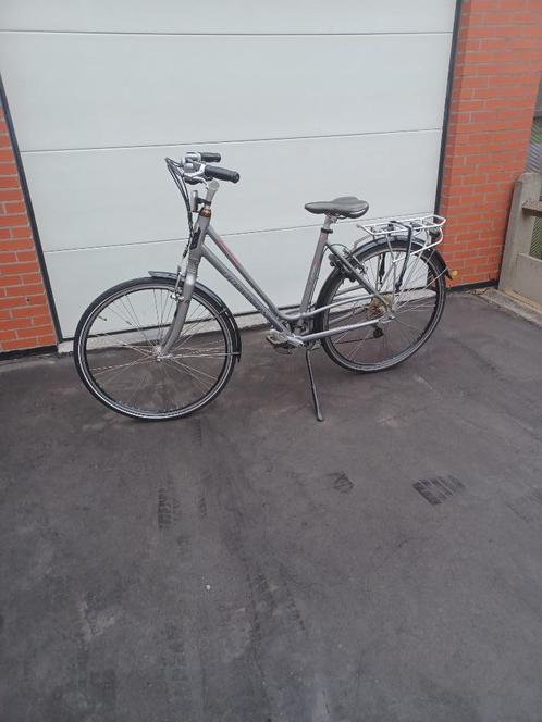 fietsen dames/heren, Fietsen en Brommers, Fietsen | Dames | Damesfietsen, Gebruikt, Batavus, Versnellingen, 53 tot 56 cm, Ophalen