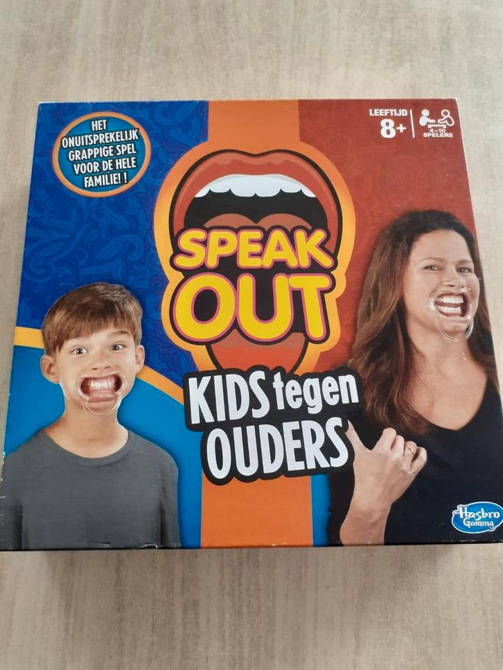 Speak out, Kids tegen ouders, Hobby en Vrije tijd, Gezelschapsspellen | Kaartspellen, Gebruikt, Ophalen of Verzenden