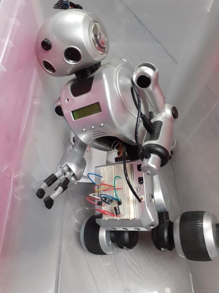 Iq Bot (robot, Hobby en Vrije tijd, Elektronica-componenten, Zo goed als nieuw, Ophalen