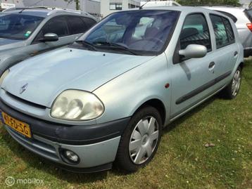 Renault Clio 1.6 RXE met airco beschikbaar voor biedingen