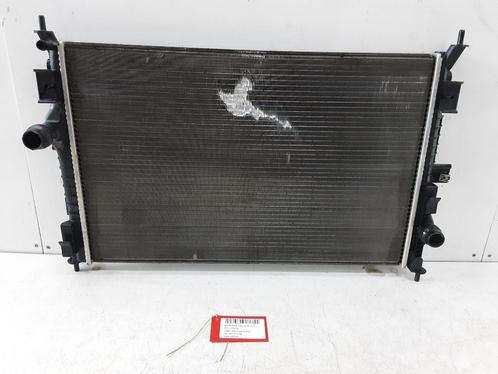 RADIATEUR EAU 5008 II (M4 / MC / MJ / MR) (9809141780), Autos : Pièces & Accessoires, Climatisation & Chauffage, Peugeot, Utilisé