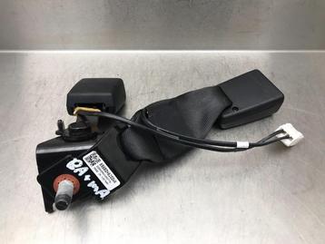 GORDELSLOT RECHTS ACHTER Kia Stonic (YB) (|898B0H8200WK|) beschikbaar voor biedingen