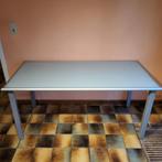 Glazen bureau / tafel met metalen poten, Huis en Inrichting, Bureaus, Ophalen, Gebruikt, Bureau