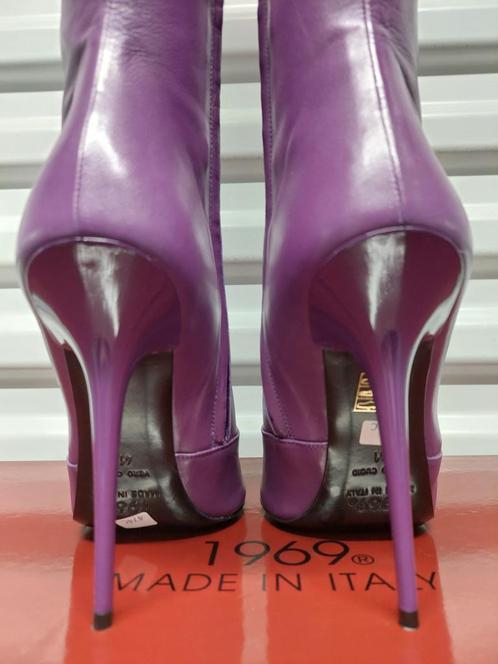 474C* 1969 ultra sexy paarse volledig leren laarzen (41), Kleding | Dames, Schoenen, Nieuw, Hoge laarzen, Blauw, Verzenden