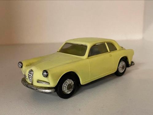 Alfa Romeo Giulietta Sprint 1300, Hobby en Vrije tijd, Modelauto's | 1:43, Auto, Norev, Ophalen of Verzenden