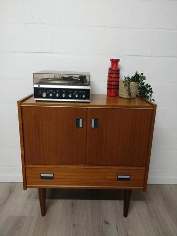 Vintage midcentury kast | platenspeler meubel | ladekast  beschikbaar voor biedingen