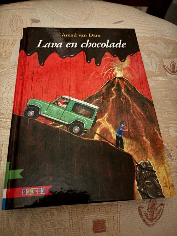 Lava en chocolade ( Arend van Dam ) Zwijsen avi 9, Boeken, Kinderboeken | Jeugd | onder 10 jaar, Zo goed als nieuw, Ophalen of Verzenden