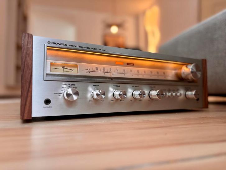 Pioneer SX-550 vintage receiver (onderhoud uitgevoerd), Antiquités & Art, Antiquités | TV & Hi-Fi, Enlèvement ou Envoi