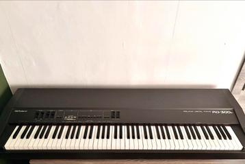 Roland digital piano keyboard + gratis Logitech speaker, Enlèvement, Utilisé, 88 touches, Roland