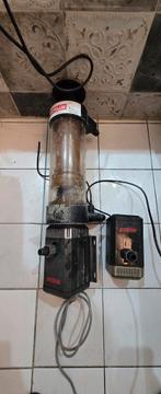 BERLIN TURBO HANG-ON EIWITAFSCHUIMER MET TURBOPOMP, Dieren en Toebehoren, Ophalen of Verzenden, Gebruikt