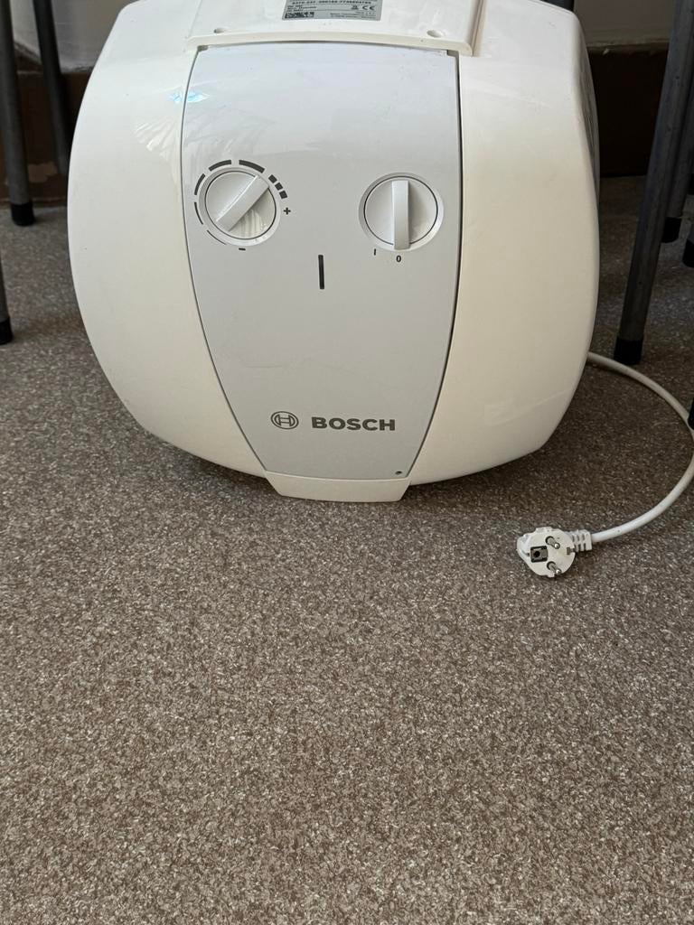 Chauffe-eau électrique Bosch – compact et fonctionnel, Moins de 20 litres, Enlèvement, Utilisé, Chauffe-eau