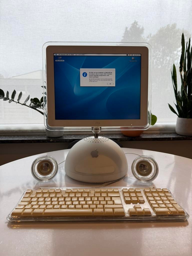 iMac G4 700 Mhz / 256MB / 40 GB + speakers + keyboard, Computers en Software, Apple Desktops, Zo goed als nieuw, iMac, Ophalen of Verzenden
