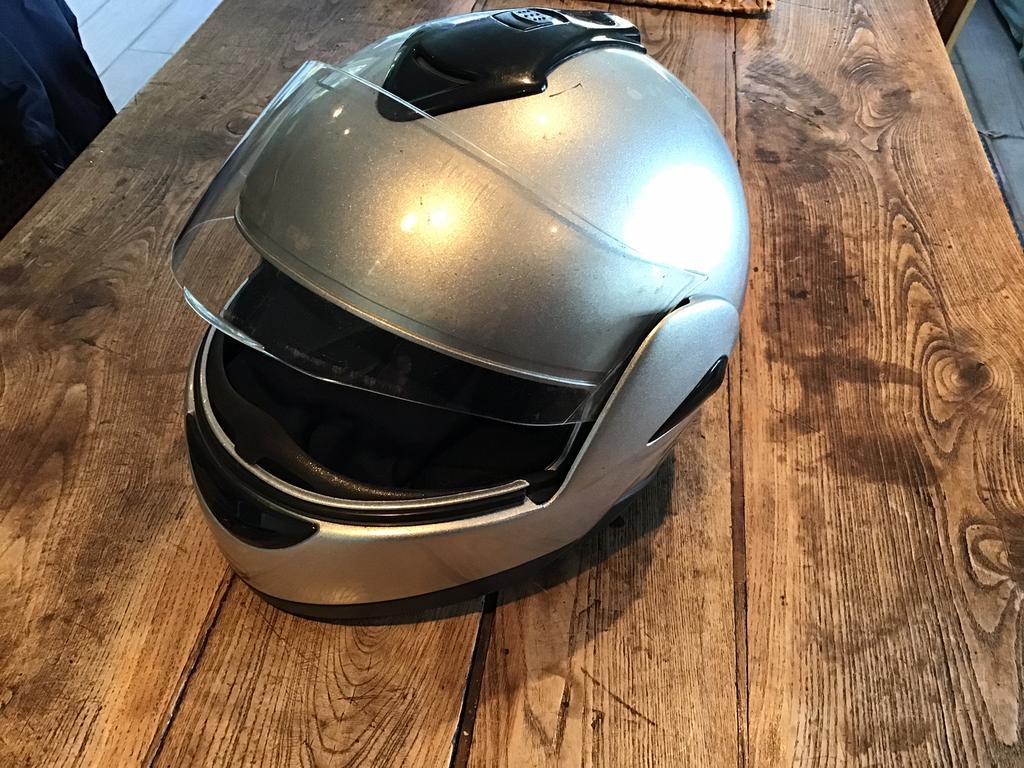 HELM, Fietsen en Brommers, Ophalen of Verzenden, Zo goed als nieuw