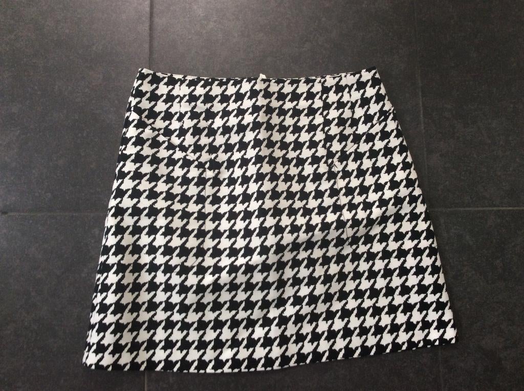 Jupe H&M 40/42, Neuf, Enlèvement ou Envoi, Au-dessus du genou, Noir