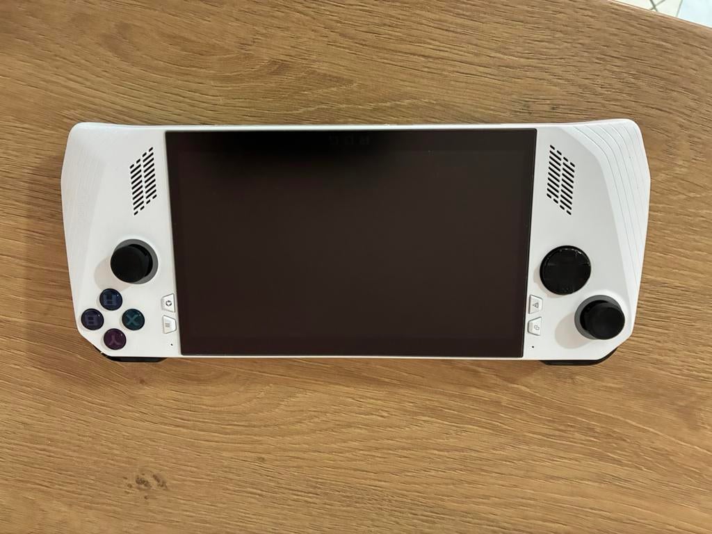 ASUS ROG Ally z1e– Version améliorée(2TB + batterie doublé ), Games en Spelcomputers, Spelcomputers | Overige Accessoires, Gebruikt