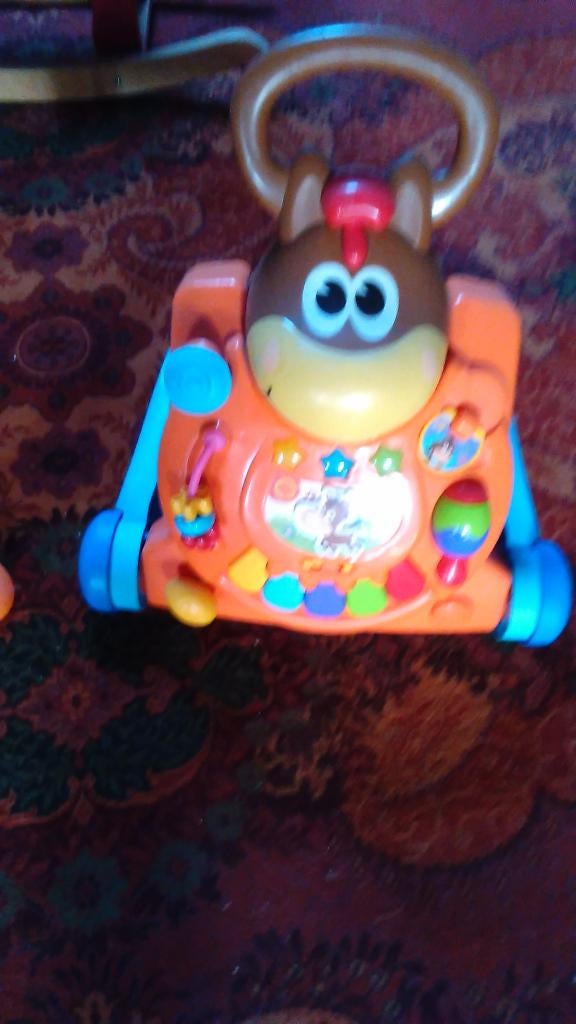 Trotteur Bascule Table jeux enfant, Enlèvement, Comme neuf