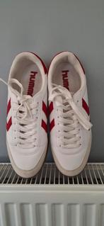 Wit rood sneakers merk Hummel Lefties maat 38 ZGAN, Ophalen of Verzenden, Zo goed als nieuw, Sneakers, Hummel