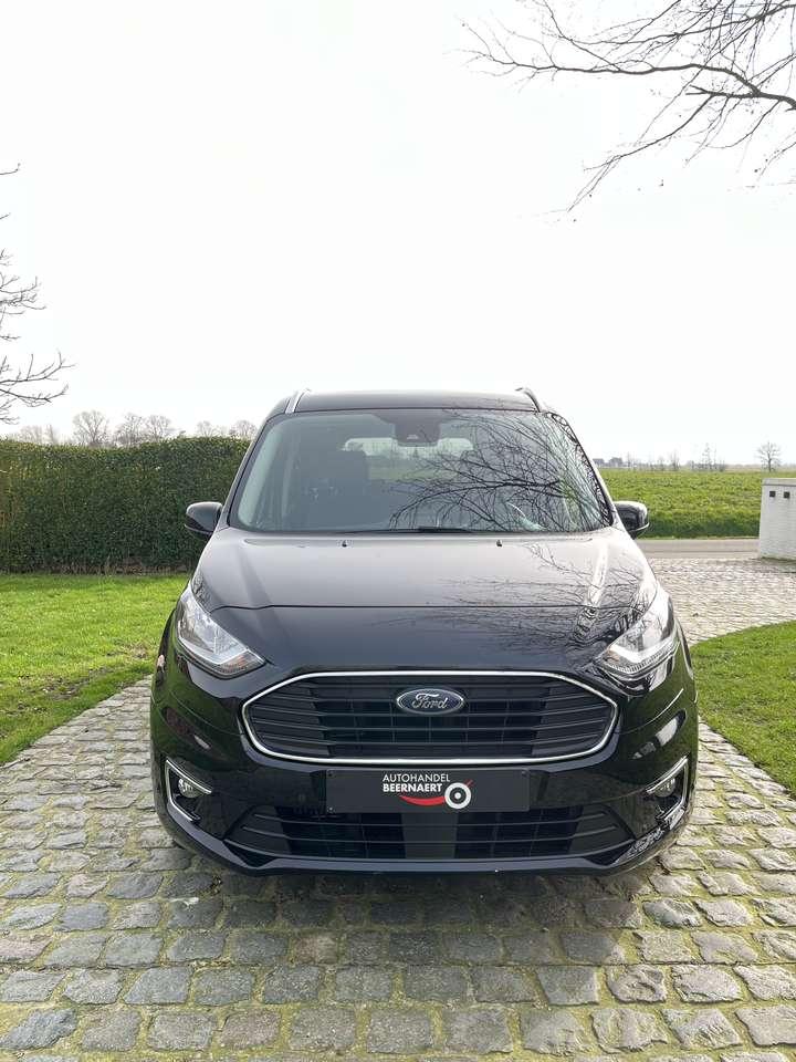 Ford Grand Tourneo Connect Titatium/7pl/1eign/Pano/Camera/A, Autos, Ford, 0 kg, Achat, Entreprise, 7 places