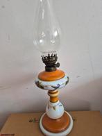 Antieke olielamp met bloemmotief, Antiek en Kunst, Ophalen of Verzenden