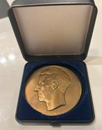 Bronzen munt Boudewijn, Enlèvement ou Envoi, Bronze