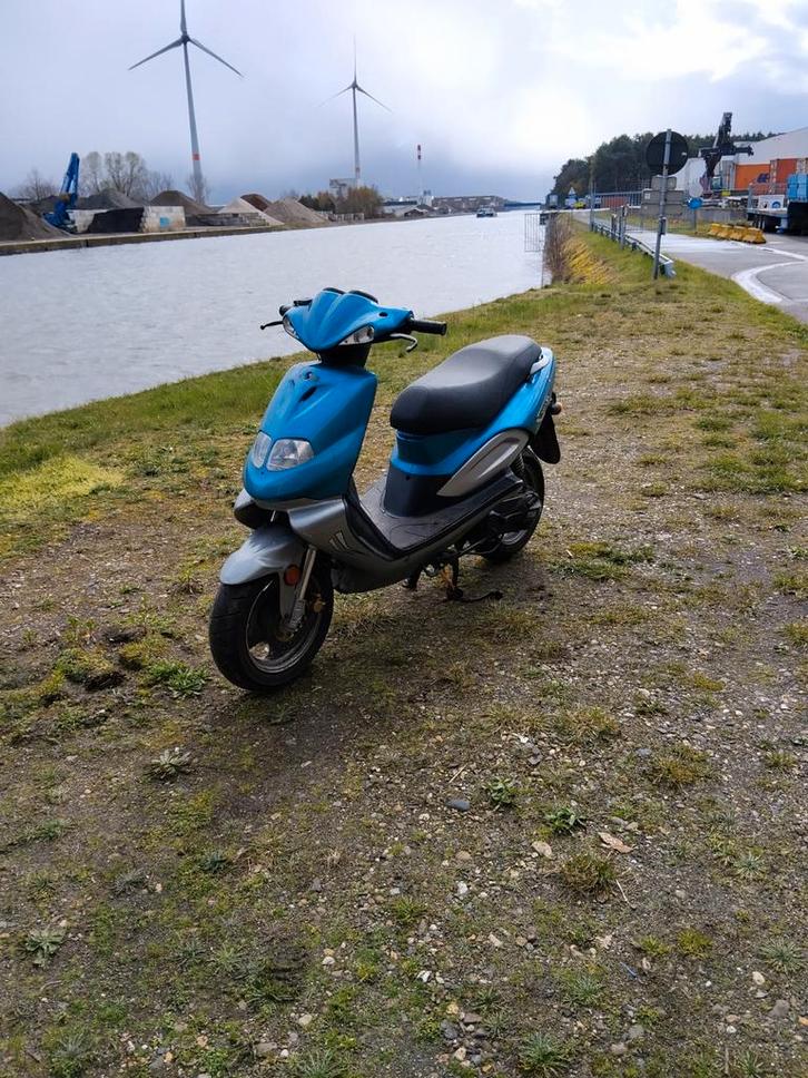 Tgb brommer, Fietsen en Brommers, Scooters | Overige merken, Gebruikt, Klasse B (45 km/u), Tweetakt, Ophalen
