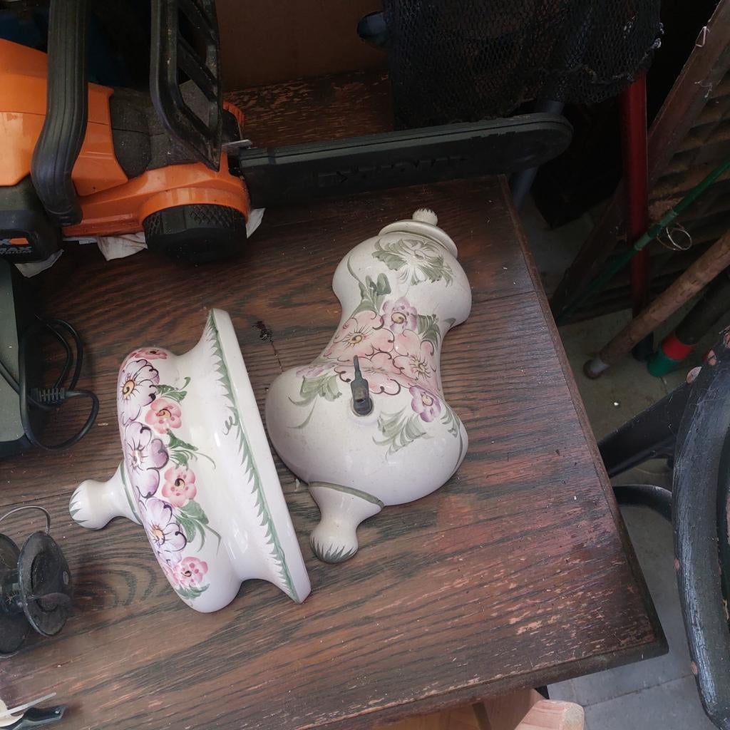 Porcelaine stel, Enlèvement