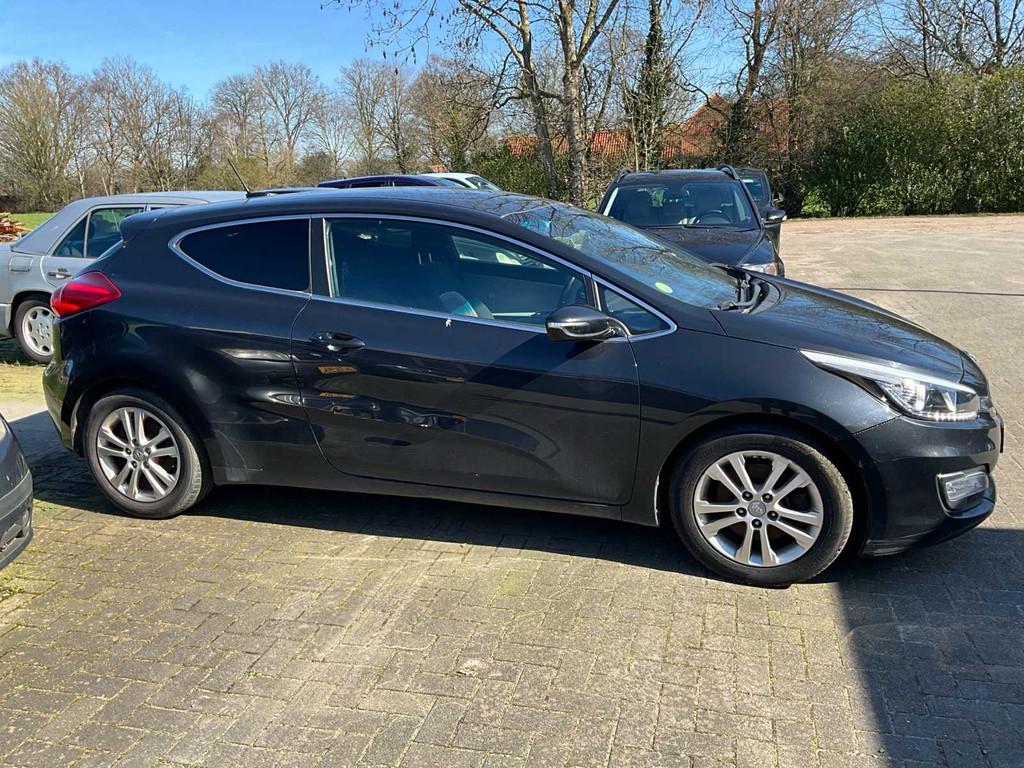 2015 Kia Ceed 1.6 CRDi Super Pack Personenauto, Auto's, Kia, Euro 5, Gebruikt, Bedrijf, Diesel