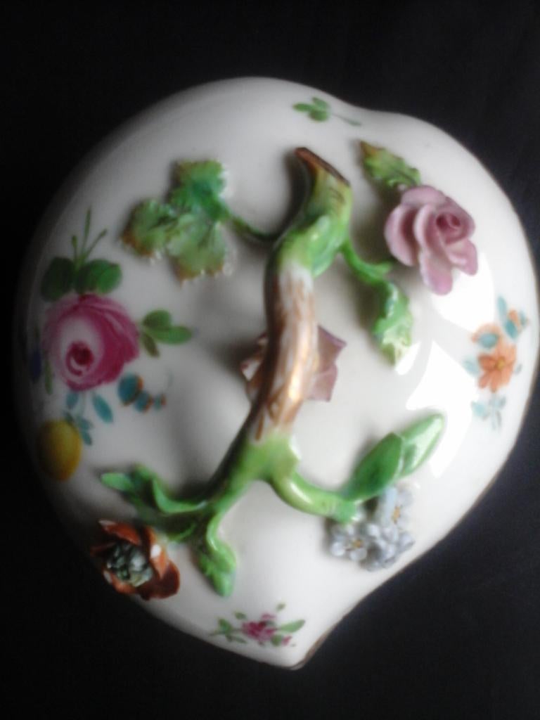 Boite à bijoux en porcelaine de Dresden  19siècle/1880, Antiquités & Art, Enlèvement ou Envoi