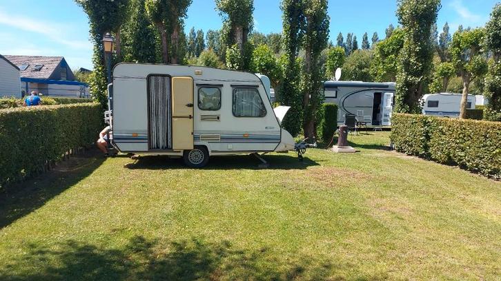 Adria Optima 380 T, Caravanes & Camping, Caravanes, Particulier, jusqu'à 4, 750 - 1000 kg, Siège de train, Adria, Lit transversal