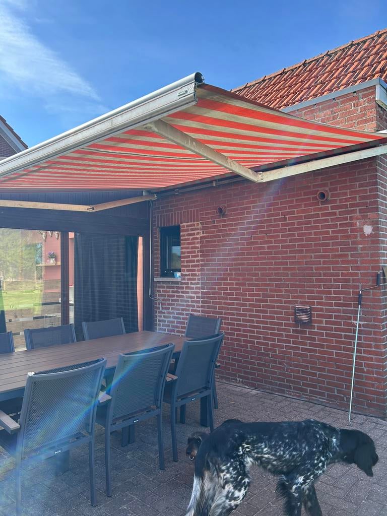 Luifel oranje wit, Ophalen, Zo goed als nieuw