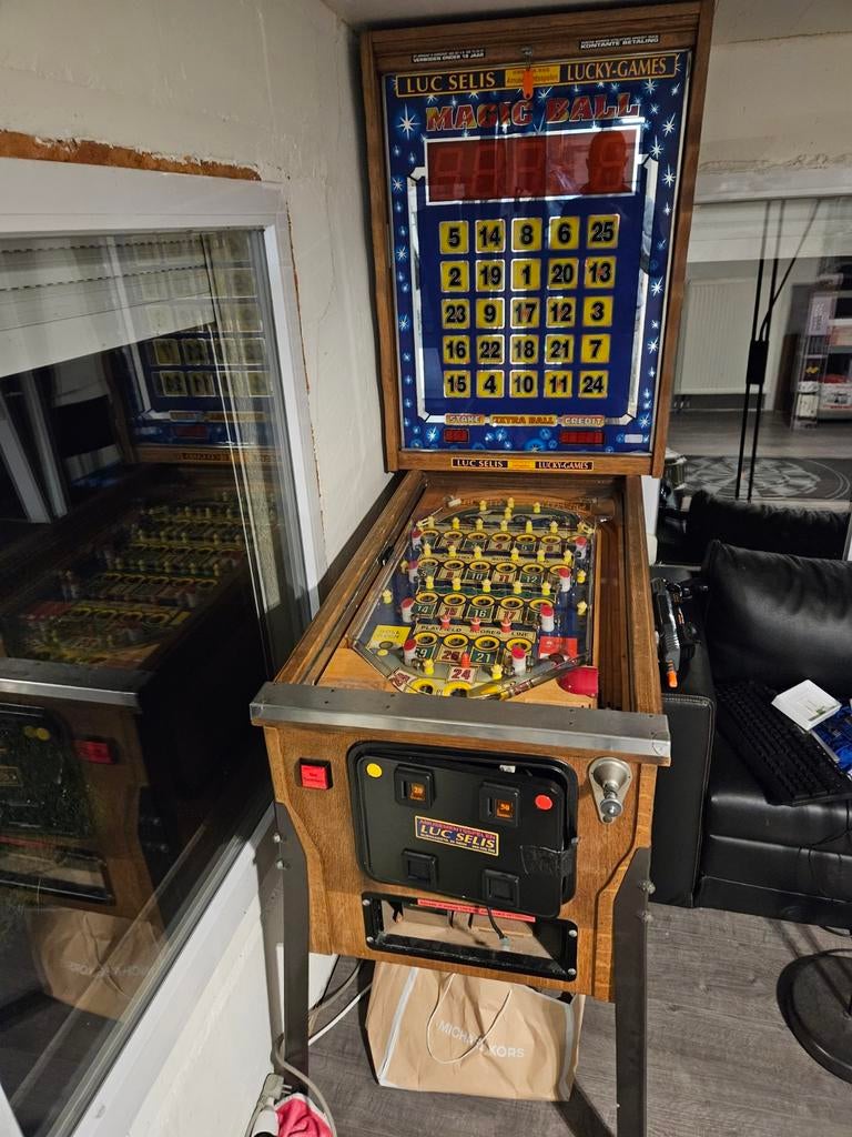 Oude bingokast 1 kaart, Ophalen