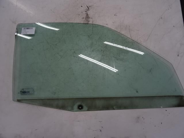 VITRE AVANT DROITE Peugeot 306 (7A / C/S) (01-1993/12-2002), Utilisé, Peugeot