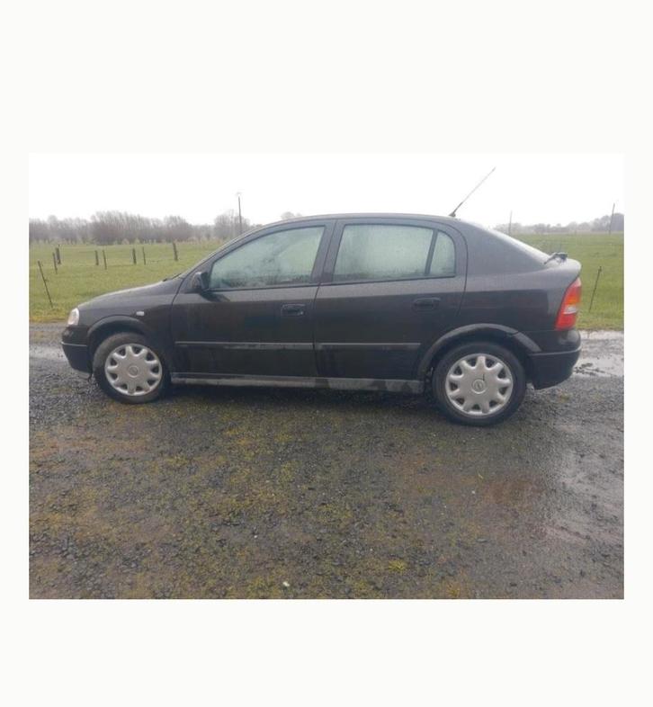 Opel Astra Diesel 1700, Autos, Opel, Particulier, Astra, Diesel, Coupé, 5 portes, Boîte manuelle, Noir, Noir, Tissu, Traction avant