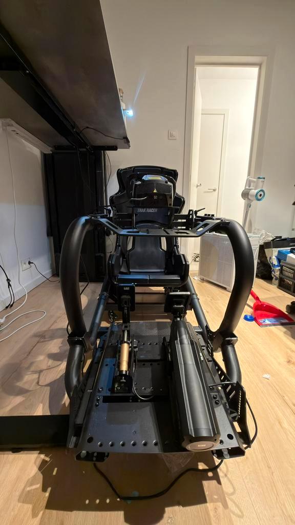 Moza R16 V2 + mBooster + Formula FSR2 Wheel, Informatique & Logiciels, Joysticks, Utilisé, Enlèvement ou Envoi