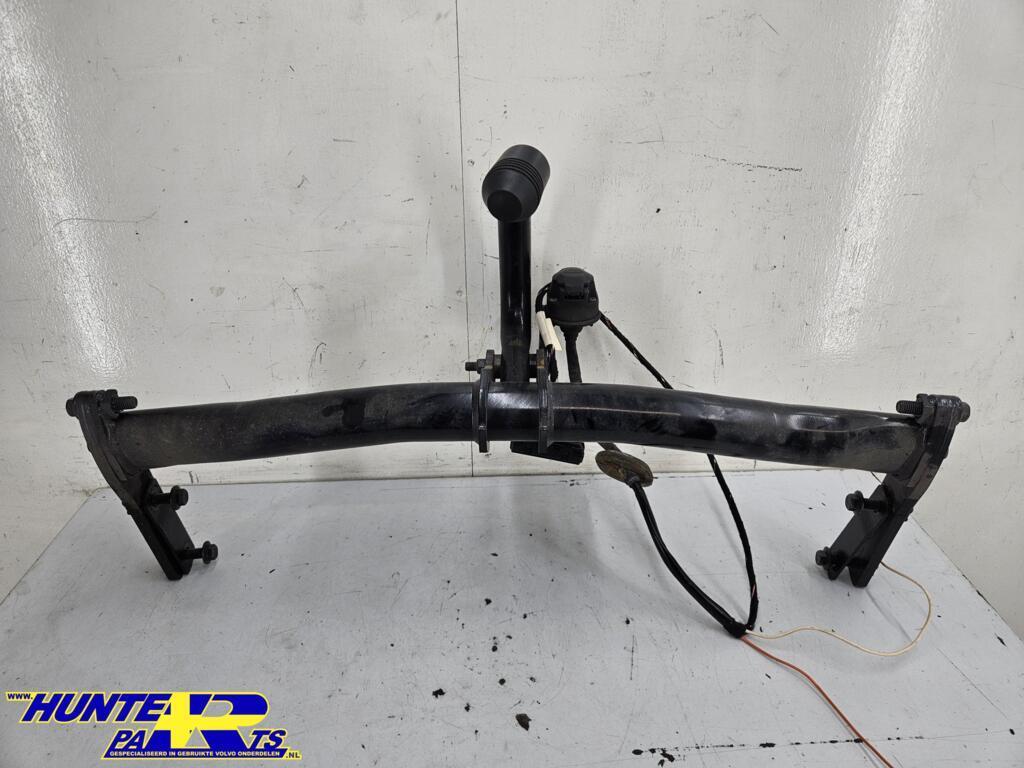 Trekhaak vast Volvo XC60 I ('08->) 31359730, Auto-onderdelen, Gebruikt, Ophalen of Verzenden, Volvo, Volvo