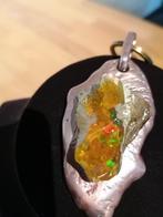 Hanger met opaal, Enlèvement ou Envoi