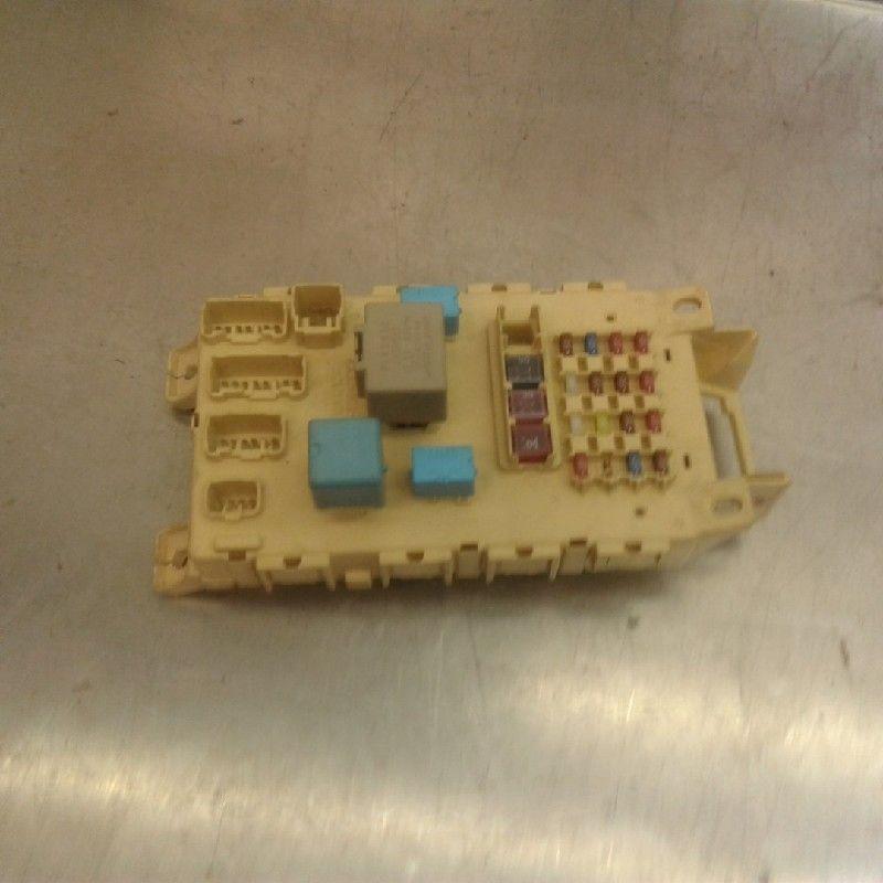 ZEKERINGKAST Toyota Yaris (P1) (01-1999/11-2005), Gebruikt, Toyota