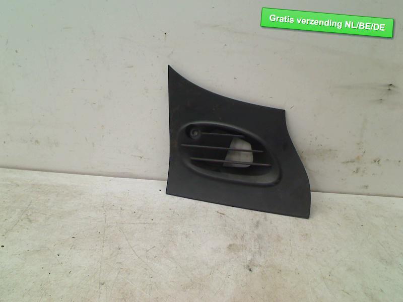 LUCHTROOSTER links bij voet Fiat 500 (312) (735426881), Gebruikt, Dhr. R. de Gouw, Fiat, De Bloemendaal 21 21
5221 EB  'S HERTOGENBOSCH, NL