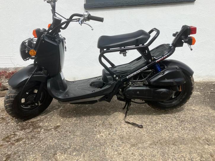 Honda zoomer, Fietsen en Brommers, Brommers | Honda, Ophalen