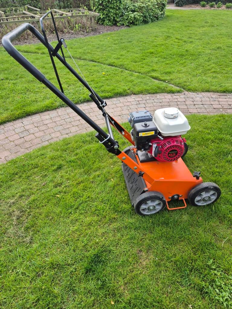 Eliet E401 verticuteermachine  Honda motor ( 100% messen), Tuin en Terras, Verticuteermachines, Ophalen, Zo goed als nieuw, Benzine