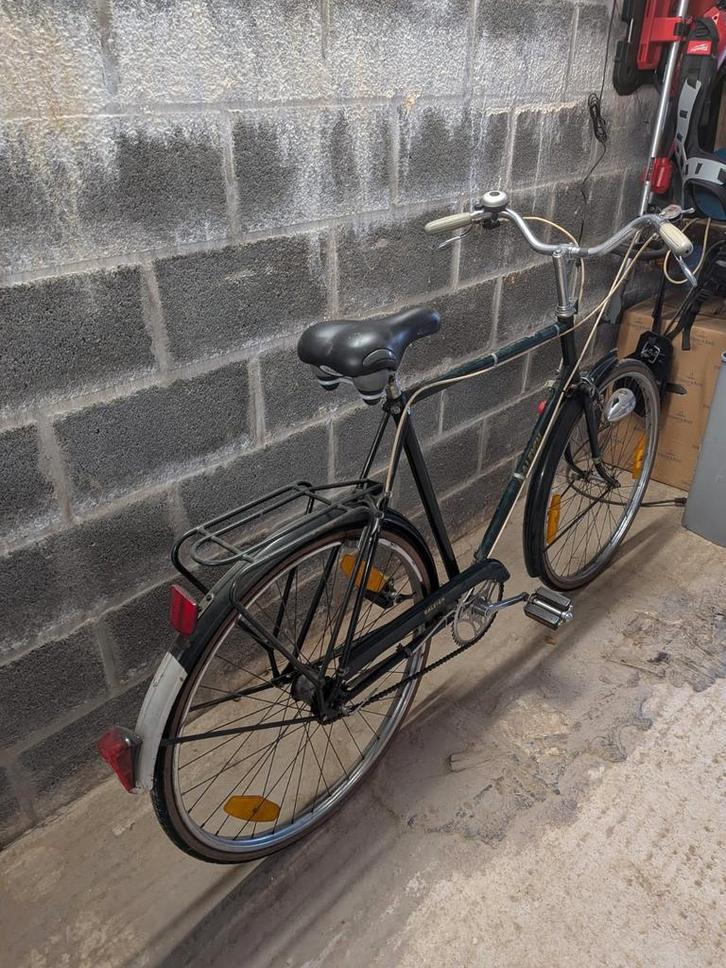 Vélo de ville Raleigh vintage – À rénover – Base sa, Fietsen en Brommers, Fietsen | Oldtimers, Ophalen